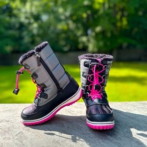 Girls Totes black and pink snow boot size 1